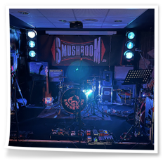 SMUSHROOM Konzert | Yolo Taost Bar, Augsburg 02 2024